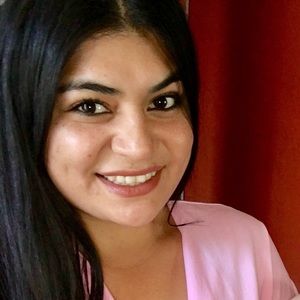 Meet your Posher, Valerie